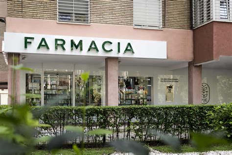 Farmacia Prada + Costa 